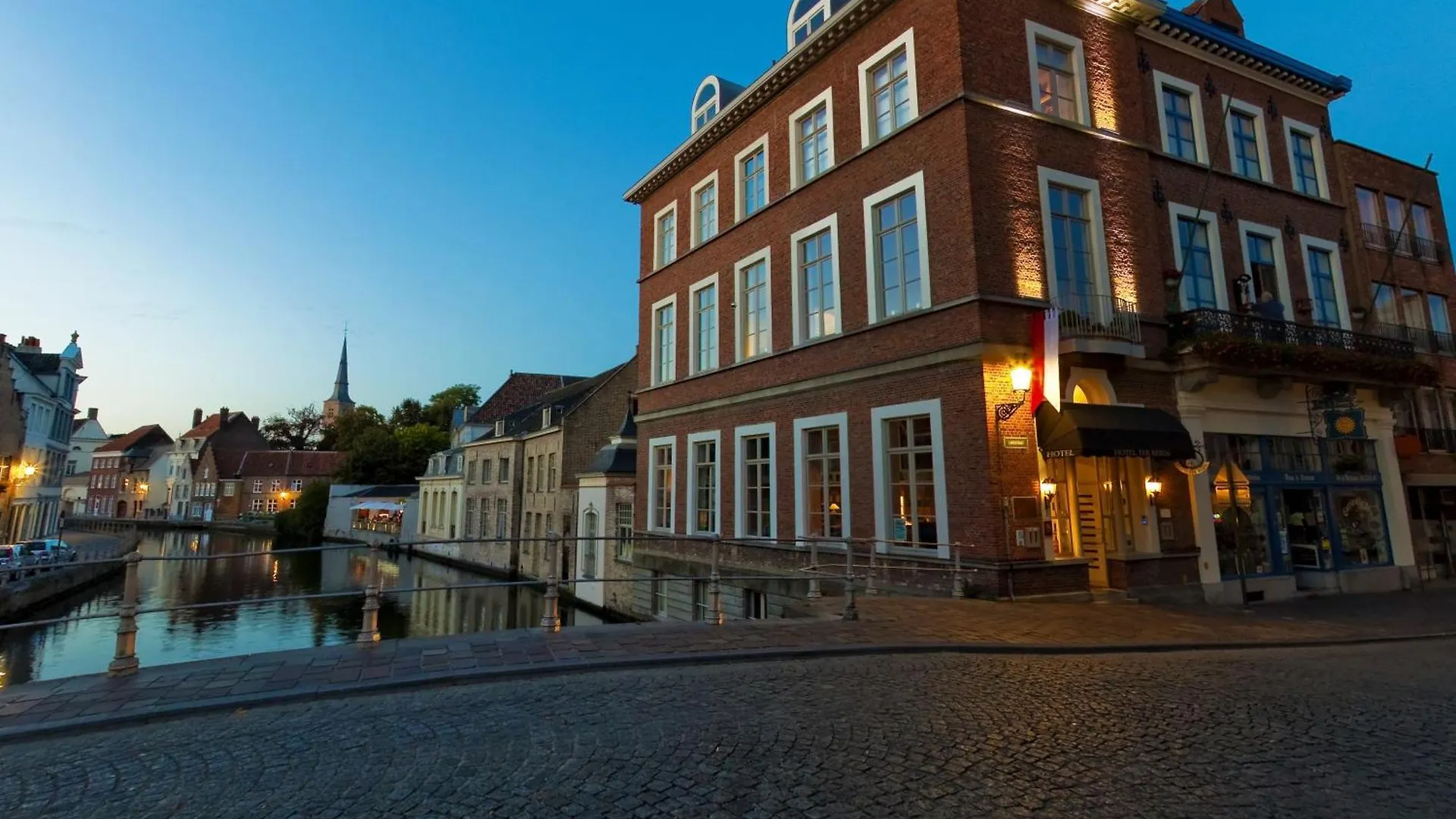 4 Goedkope Hotels bij Onze Lieve Vrouw Bezoeking Brugge